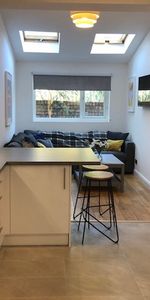 7 Bed Terraced House, Whitby Road, M14 - Photo 3