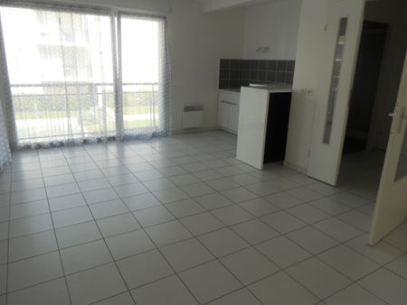 Location Appartement 2 pièces 46m² REIMS 51100 - Photo 3