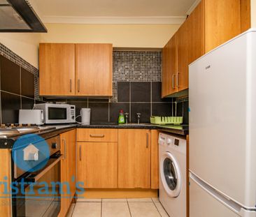 2 bed Flat for Rent - Photo 6