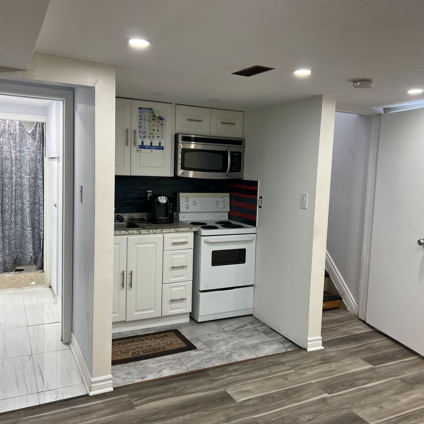 For Lease - 33 Glenshephard Drive, Toronto, Ontario - Photo 1