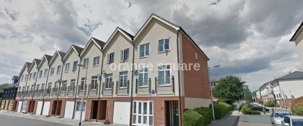 5 bedroom townhouse to rent - Photo 1