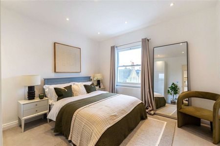 A beautifully arranged three bedroom flat, close to Bishops Park. - Photo 5