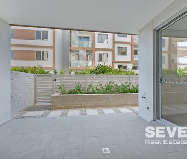 MODERN APARTMENT WITH TWO BEDROOM + STUDY - Photo 2