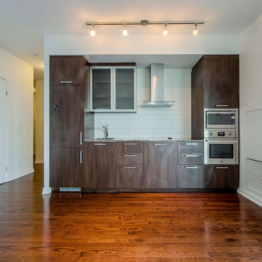 For Lease - 12 York Street Unit# 2604, Toronto, Ontario - Photo 1