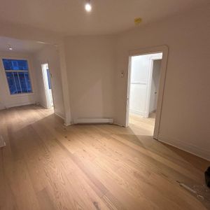 6 1/2 rénové et disponible - Photo 2