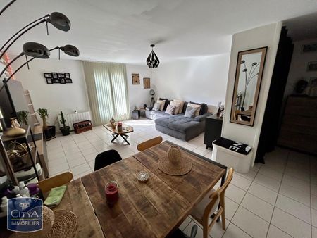 Location Appartement 3 pièces 70m² COIGNIERES 78310 - Photo 2
