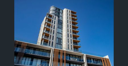 Modern, air-conditioned, wow views, and with parking for two vehicles. - Photo 4