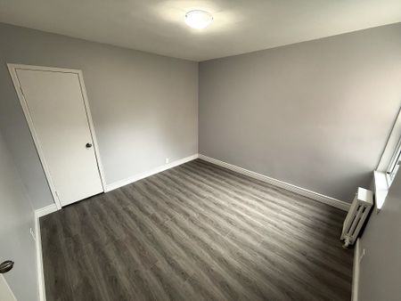 For Lease - 1315 Bayview Avenue Unit# 208, Toronto, Ontario - Photo 3