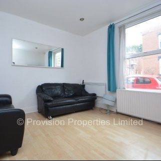 4 Bedroom Houses Hyde Park Leeds - Photo 1