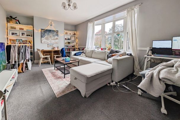 Burlington Mansions, Shirley, SO15 - Photo 1