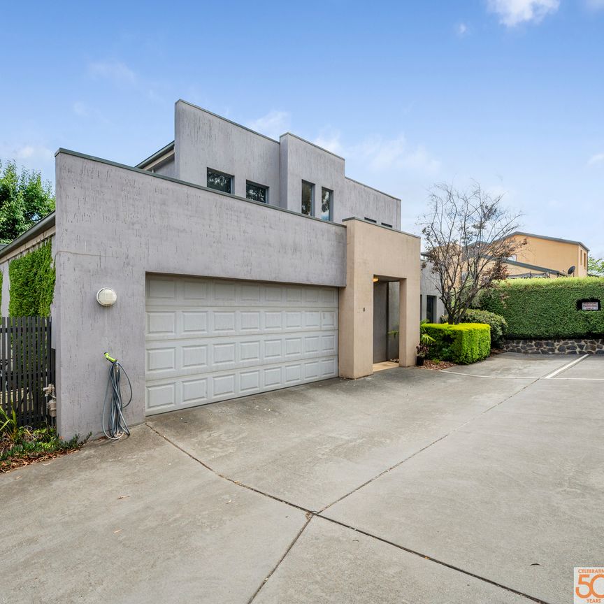 8/15 Ironbark Circuit, Jerrabomberra NSW 2619 - House For Rent | Domain - Photo 1