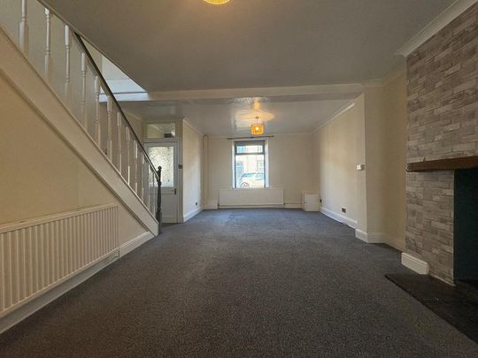 3 bedroom terraced house to rent - Photo 1