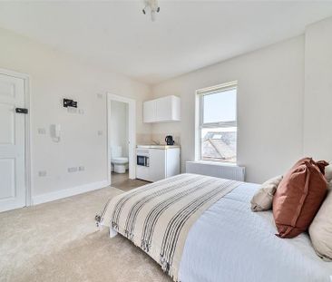 Studio to rent - Photo 3