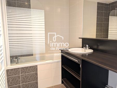 Location Appartement 3 pièces 67m² - Photo 4