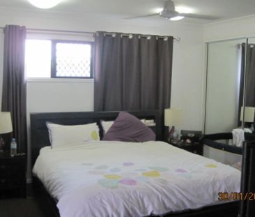 Comfortable Living in a Prime Location - Photo 5