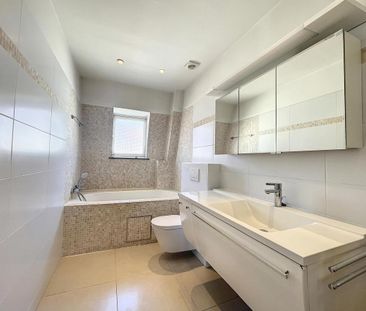 Ambiorix Square: Townhouse with Garden & Terrace - Foto 6