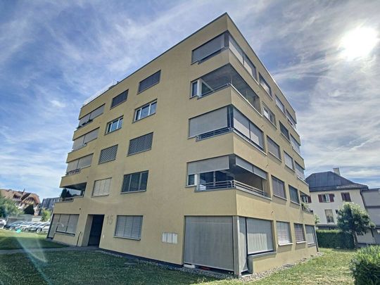 SEHR SCHÖNE ATTIKA 3,5 Zi.-Wohnung / MAGNIFIQUE ATTIQUE de 3,5 pièces - Foto 1