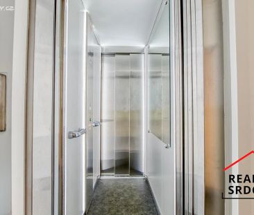 Pronájem bytu 3+1 80 m² - Photo 1