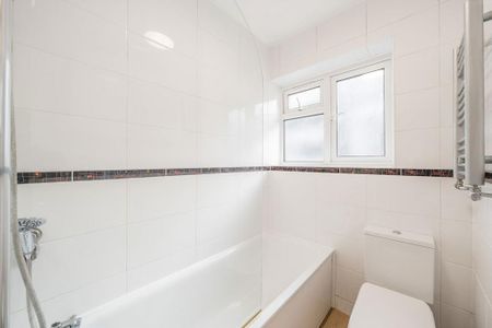 2 bedroom maisonette to rent - Photo 5