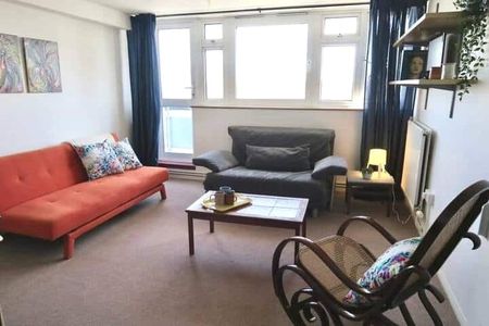 2 Bed Flat, Prospect Ring, N2 - Photo 2