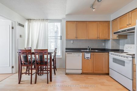 650 Queens Quay W #1122 - Photo 2