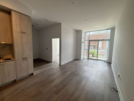 For Lease - 38 Honeycrisp Crescent Unit# 202, Vaughan, Ontario - Photo 2
