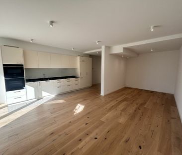 Situation unique - 1.5 pièces NEUF ! - Photo 3