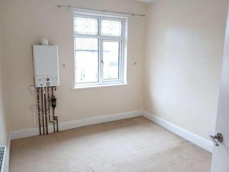 First Floor Flat, Victoria Parade, Morecambe, LA4 - Photo 5