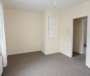 31 Enfield Parade, Belfast, BT13 3DX - Photo 5