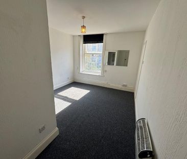 Property to rent - Photo 4