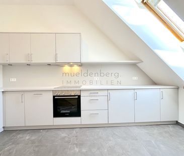 Unbefristete helle 3 Zimmer Dachgeschosswohnung beim Schwedenplatz - Photo 3