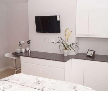 Emerson Road, BH15 - Photo 2