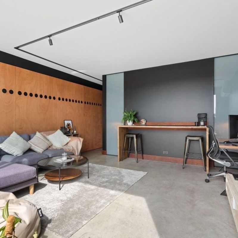 Stunning 1 Bedroom in Masterton - Photo 1