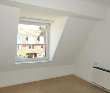 1 bedroom retirement property to rent - Photo 6