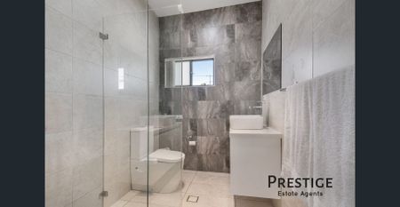 Luxurious Family Residence! - Photo 5