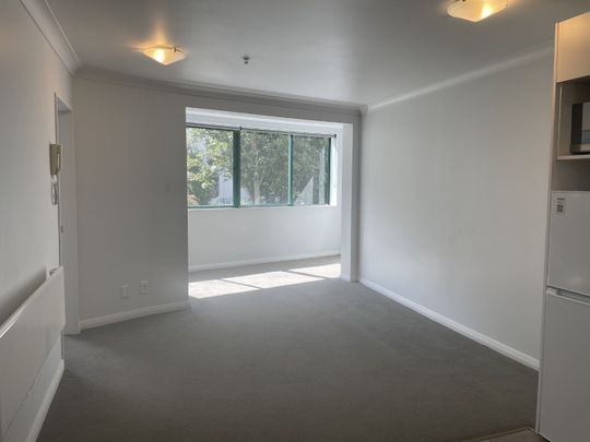 1 Bedroom Apartment Living With Bonus Office Space - Photo 1