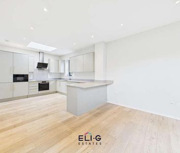 Albert Road, NW7 - Photo 6