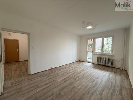 Pronájem bytu 2+1 54 m2 - Fotografie 2