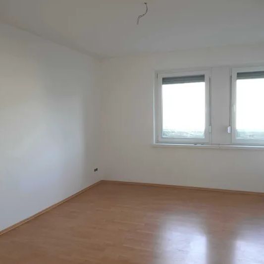 3-Zimmerwohnung mit großer Dachterrasse mitten in Leverkusen-Lützenkirchen! - Photo 1