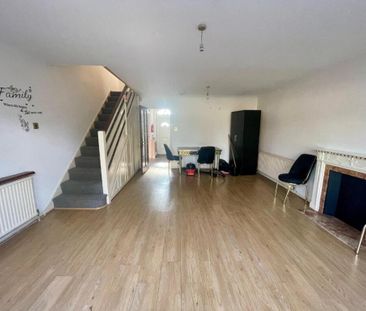 3 Bed Semi-Detached House, Aspen Drive, HA0 - Photo 1