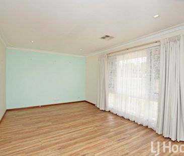 Neat & Tidy 3-Bedroom Home in Prime Mandurah Location - Photo 1