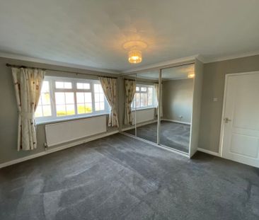 King George Court, Swansea, SA2 - Photo 6