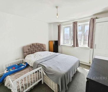 Gladys Avenue, Portsmouth, Hampshire, PO2 - Photo 2