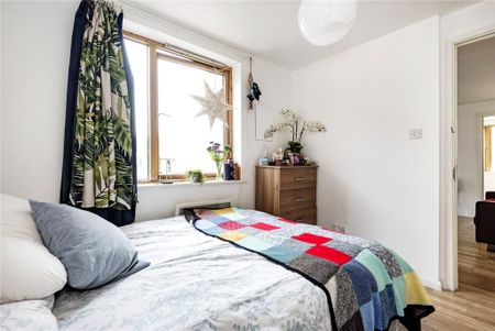 3 bedroom flat to rent - Photo 3