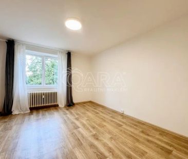 Pronájem bytu 3+1, 70 m 2, Praha 9 - Prosek, ulice Letňanská - Photo 1