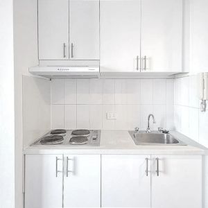 Secure CBD Studio with Balcony & Parking - Photo 2