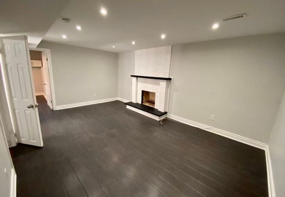 For Lease - 4144 Lastrada Lower Heights, Mississauga, Ontario - Photo 1