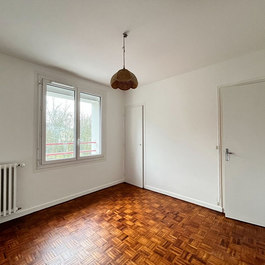 GARE – T2 – 38.30 M² - Photo 1