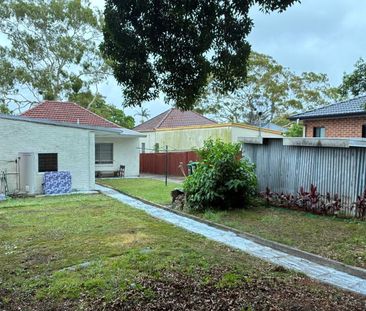 Freestanding Family Home in Prime Petersham Pocket - Photo 3