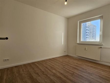 frisch sanierte Familienwohnung in Marienfelde! - Photo 3